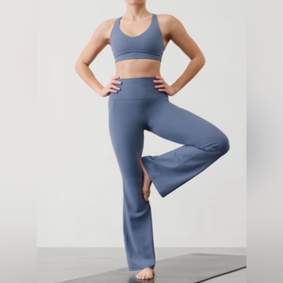 Athleta Salutation Stash Flare Pant in Slate Blue size Large TALL - Picture 9 of 9